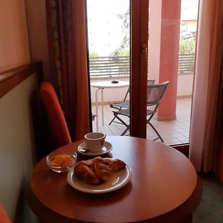 Hotell Il Guscio 3*