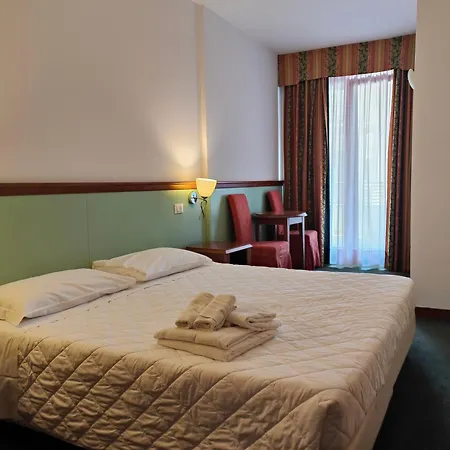 Hotel Il Guscio 3*