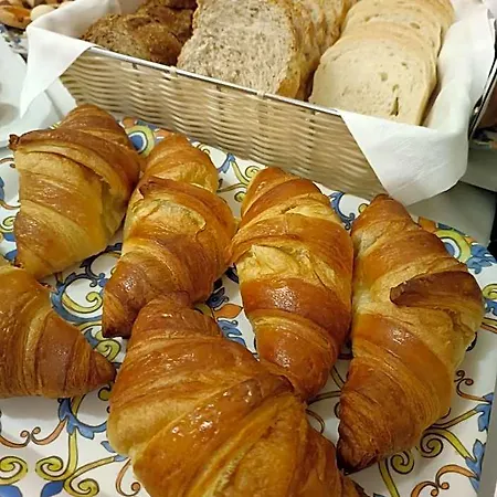 Il Guscio غرادو